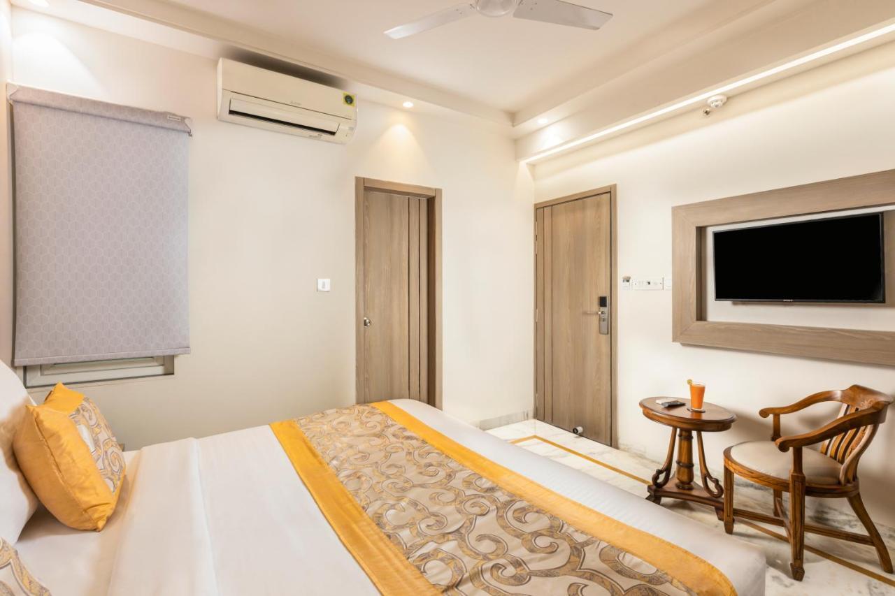 Hotel Star By Star Group- Near Delhi Airport نيودلهي المظهر الخارجي الصورة