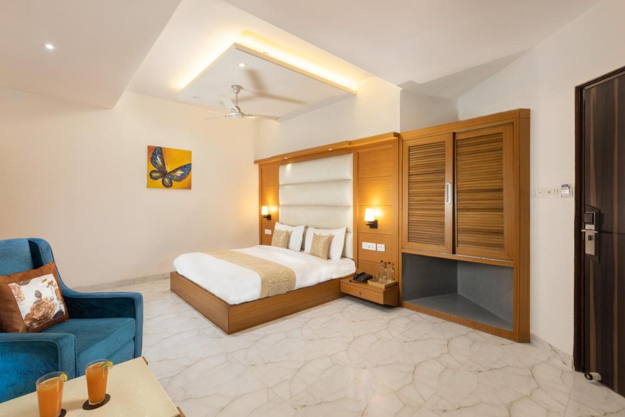 Hotel Star By Star Group- Near Delhi Airport نيودلهي المظهر الخارجي الصورة