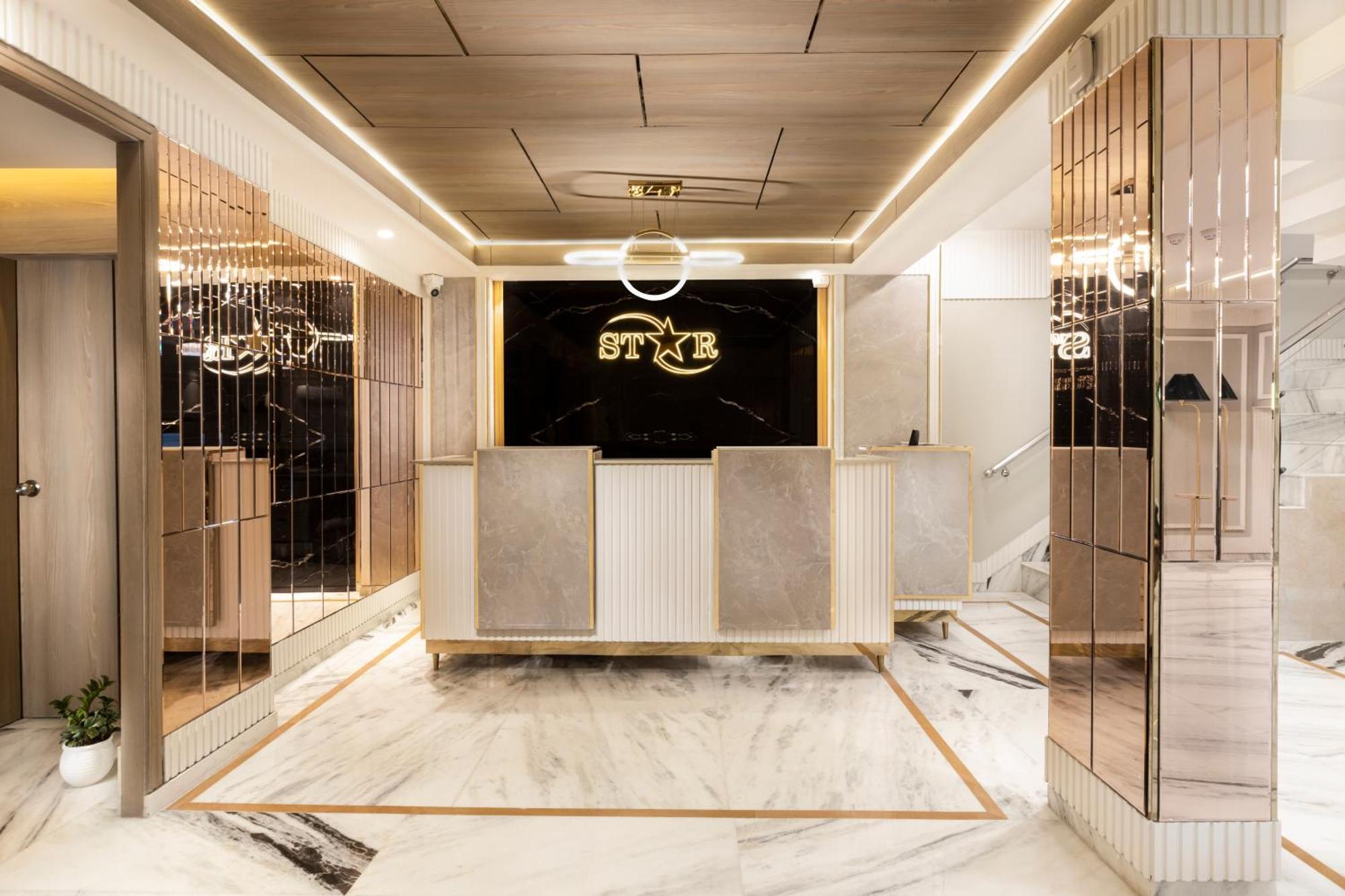 Hotel Star By Star Group- Near Delhi Airport نيودلهي المظهر الخارجي الصورة